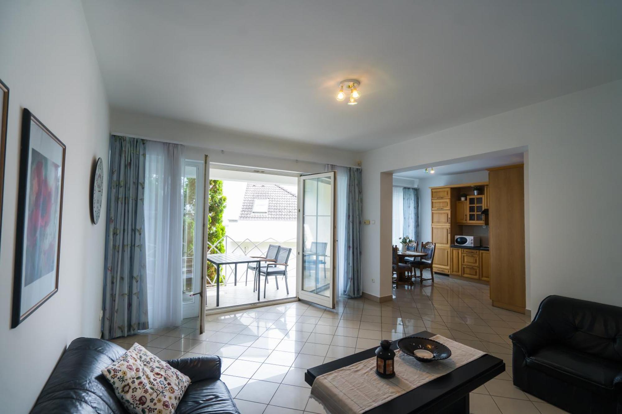Gyorfi Apartmanhaz Zamárdi Exterior foto