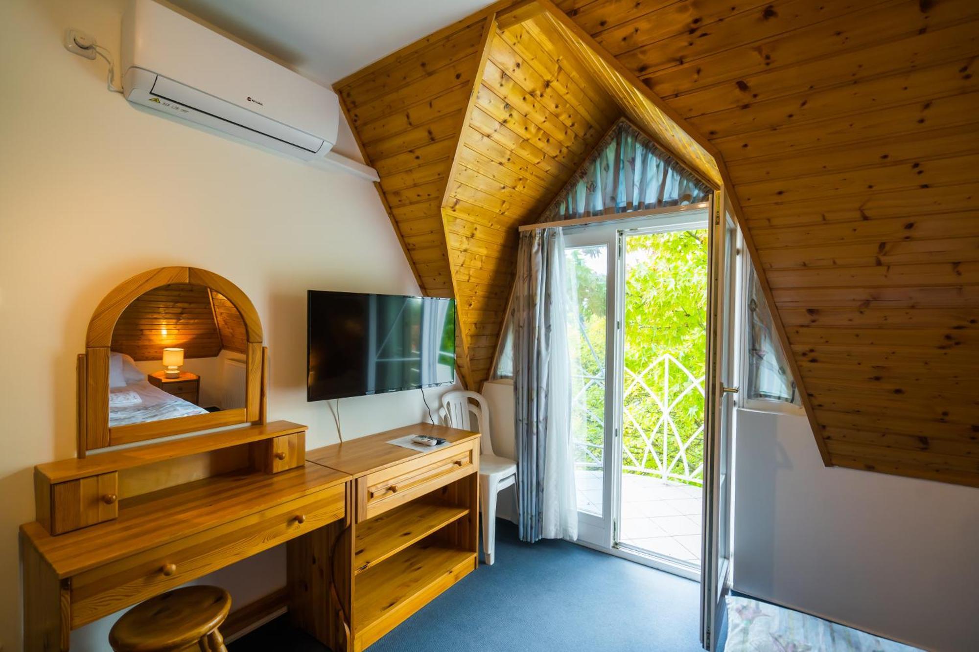 Gyorfi Apartmanhaz Zamárdi Exterior foto