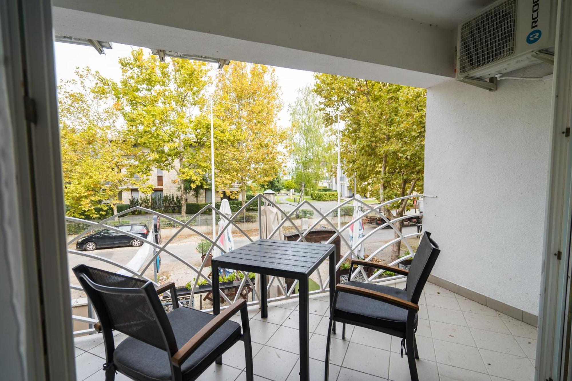 Gyorfi Apartmanhaz Zamárdi Exterior foto